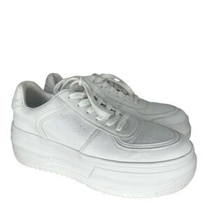 Steve Madden Platform Sneakers 9.5 Low Top Casual Chic Crisp Chunky White Perrin